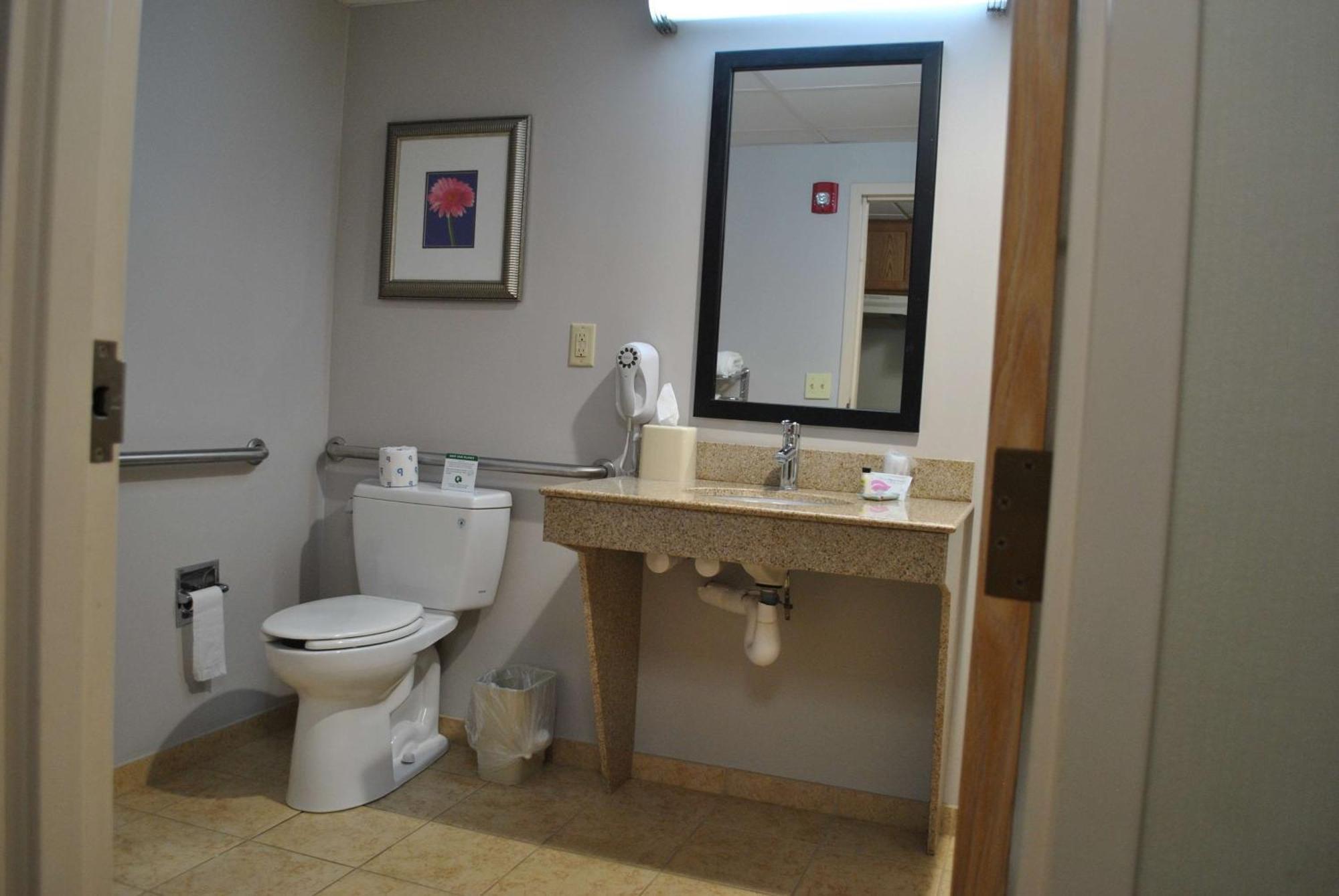 Best Western Owego Inn Εξωτερικό φωτογραφία